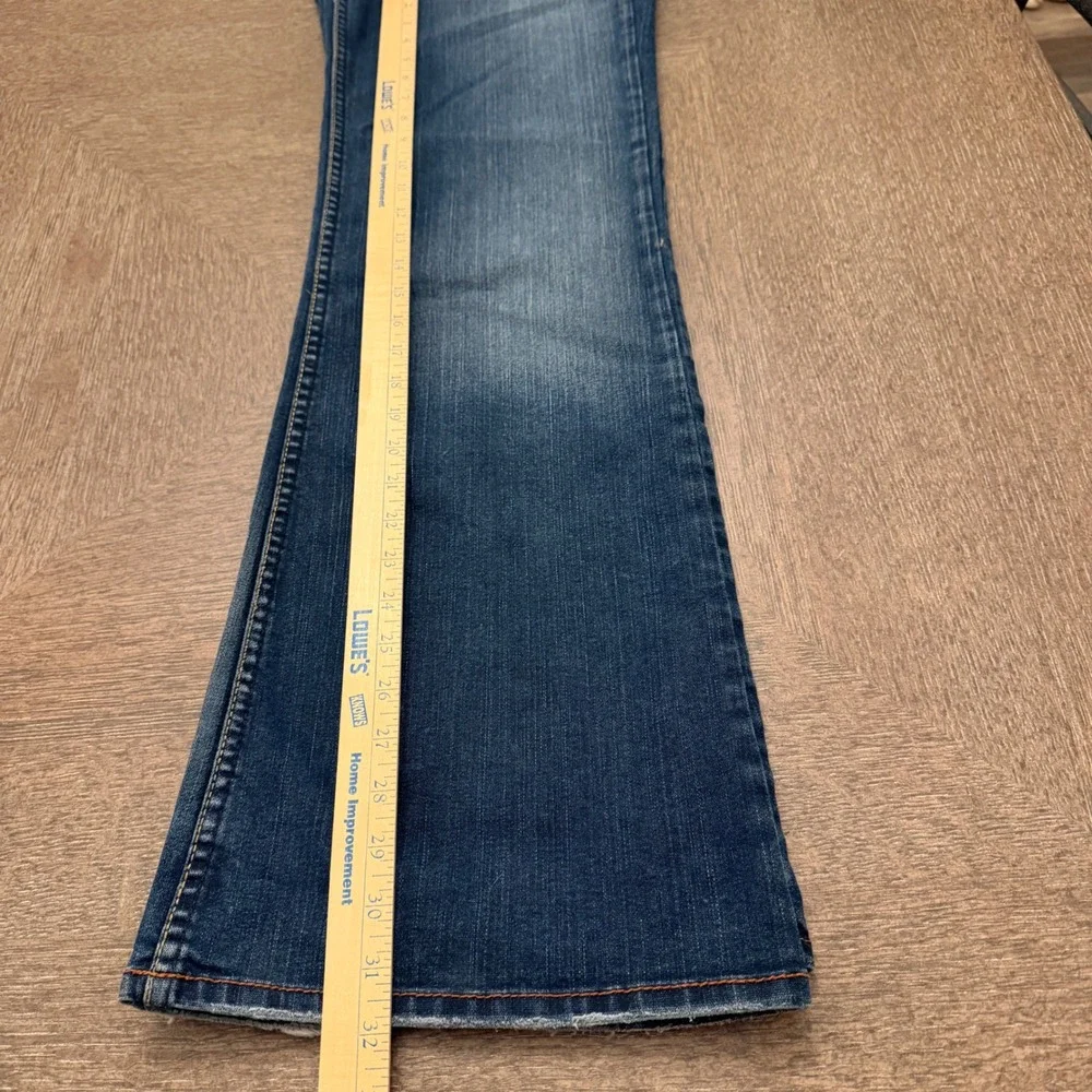 Silver Jeans Flare Leg Distressed Medium Wash Denim Jeans Size 30 Low Rise - Picture 10 of 10